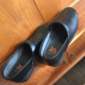 Dansko XP black clogs size 40